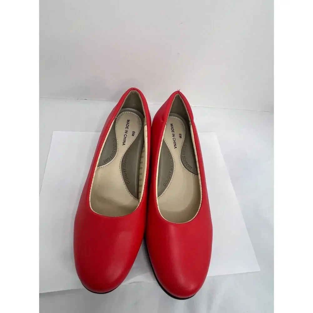 Red Pleather Womens Size 6 1/2 Red Pumps NNB!
